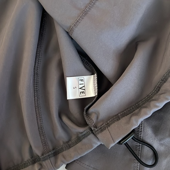 Five Jacket - Picture 2 of 3